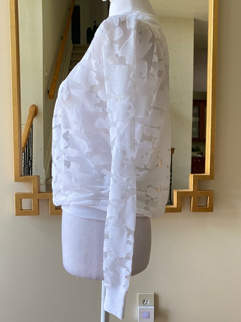 Eleven Paris La Collection White Textured Sheer Long Sleeve Knit Sweater Size 34 - Picture 4 of 14